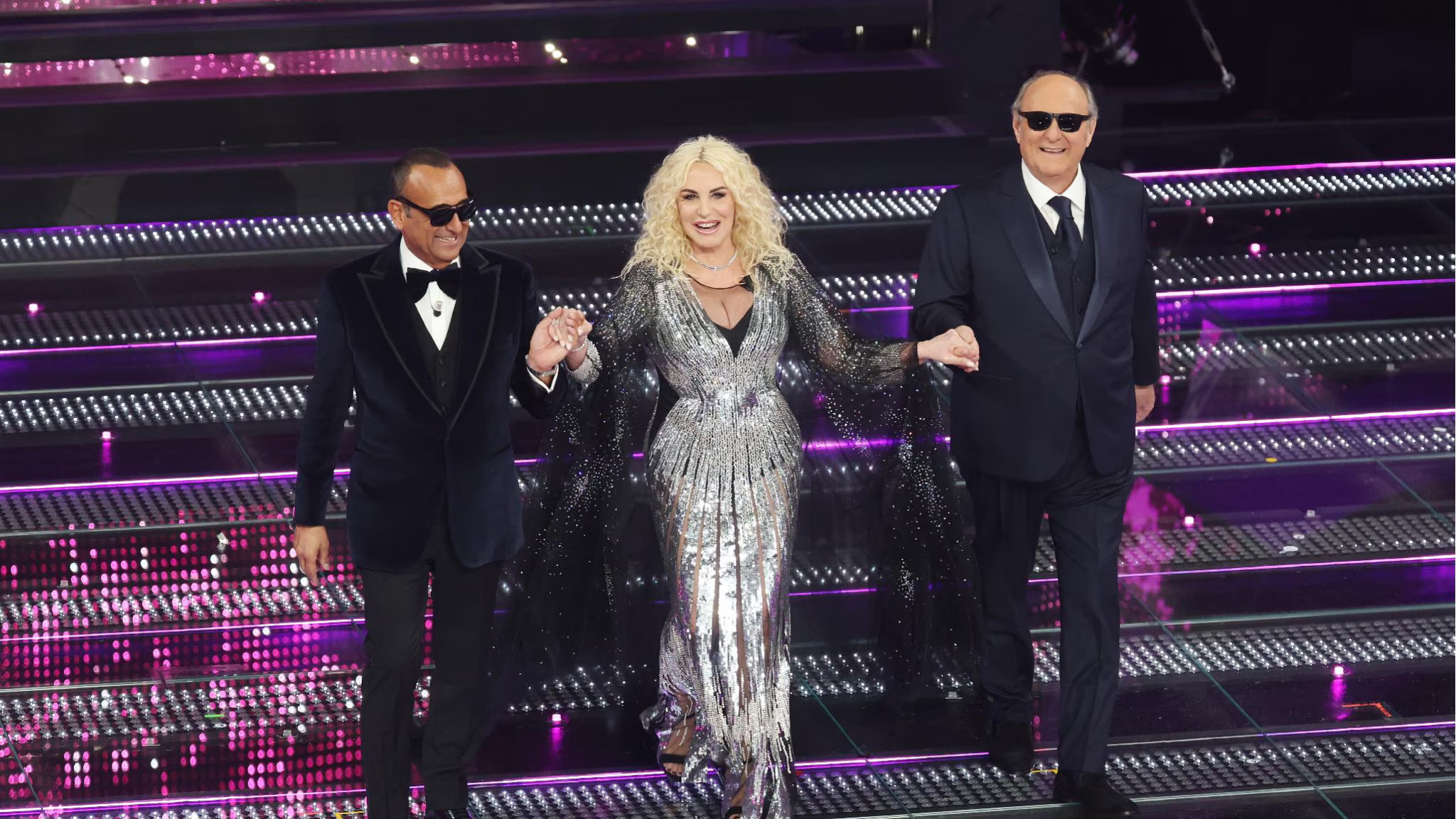 Sanremo 2025 Serata 1 Hosts RAI